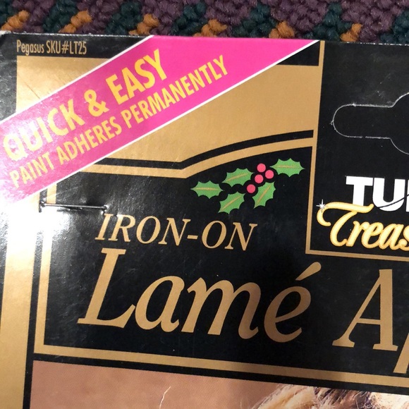 NWT  2sets iron on Christmas Pegasus lame appliqués - Picture 7 of 7